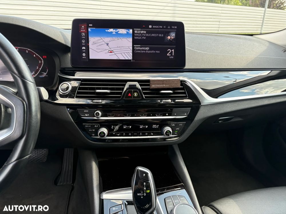 BMW Seria 5 520i AT MHEV - 9