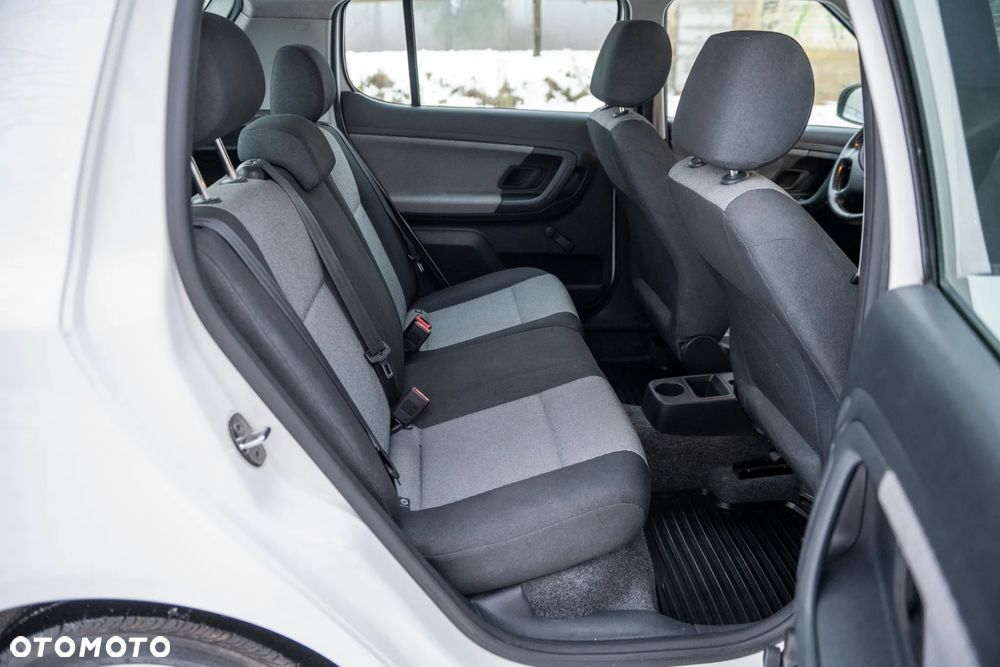 Skoda Fabia - 13