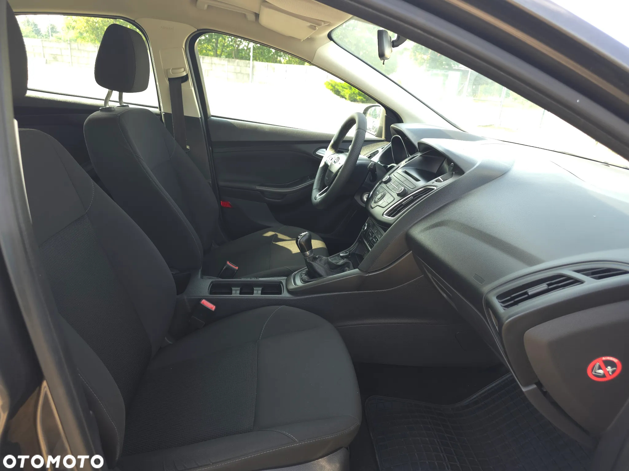 Ford Focus 1.6 Ambiente - 15