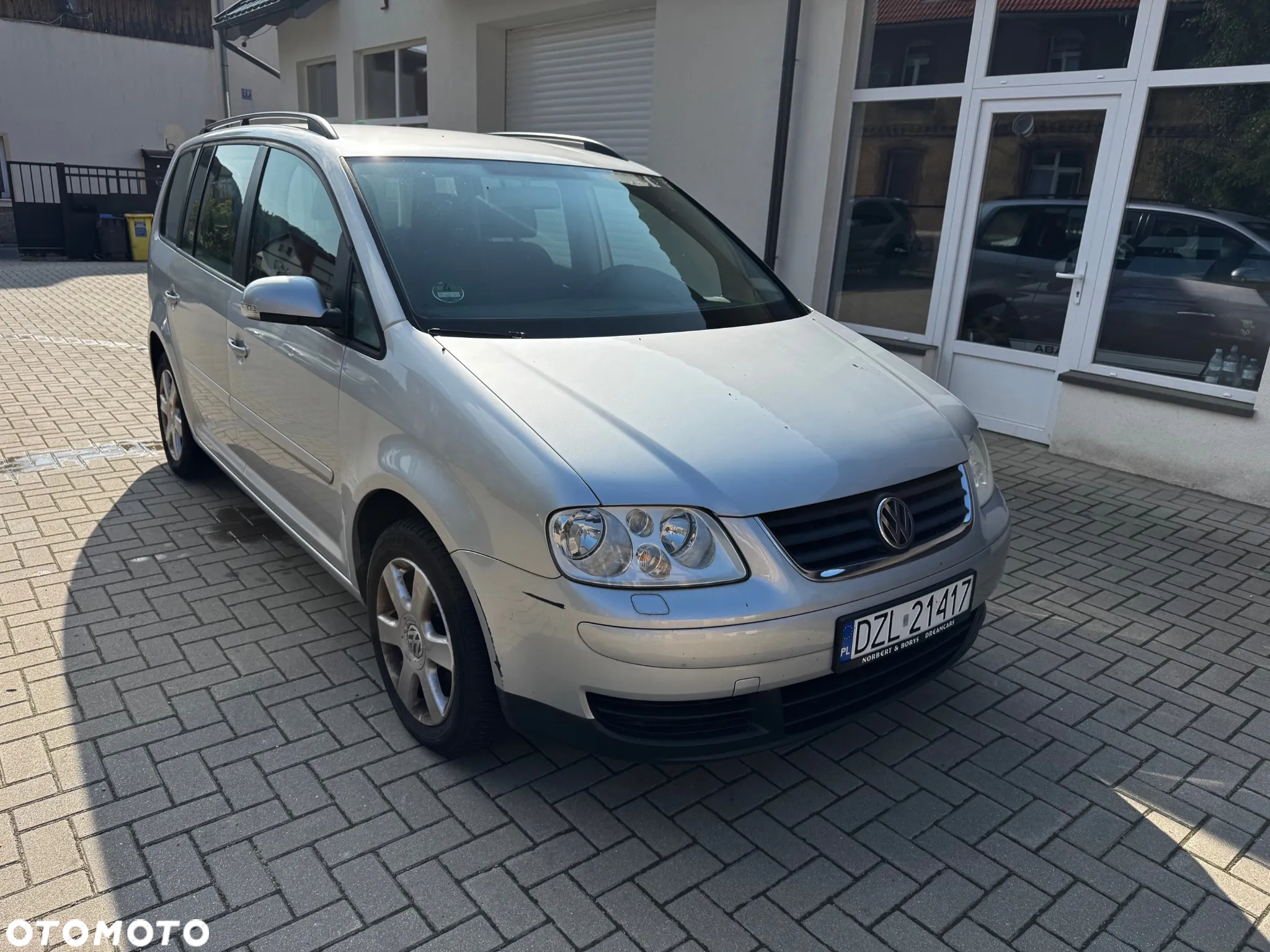 Volkswagen Touran 2.0 EcoFuel Highline - 3