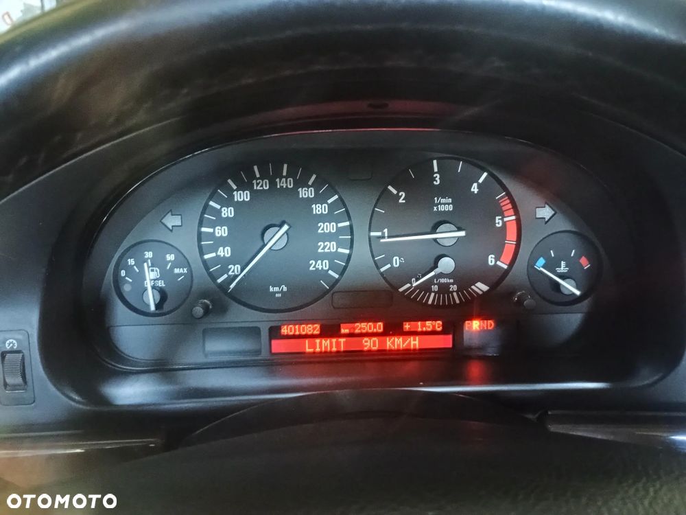 BMW Seria 5 - 13