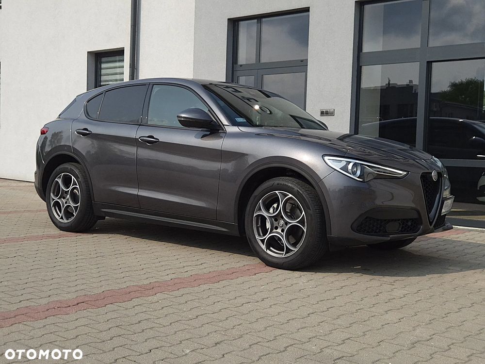 Alfa Romeo Stelvio 2.0 Turbo Sprint Q4 - 29