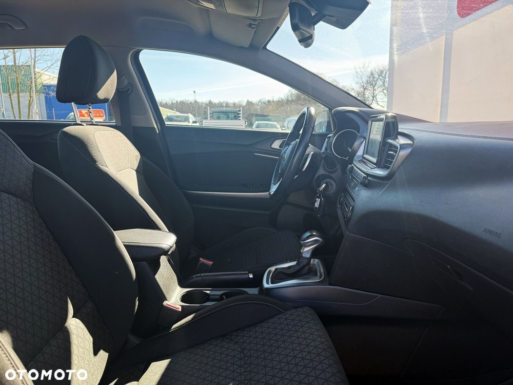 Kia Ceed 1.4 T-GDI M DCT - 28