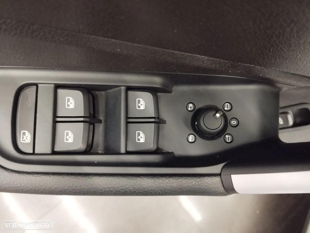 Audi Q2 30 TDI Design S tronic - 19