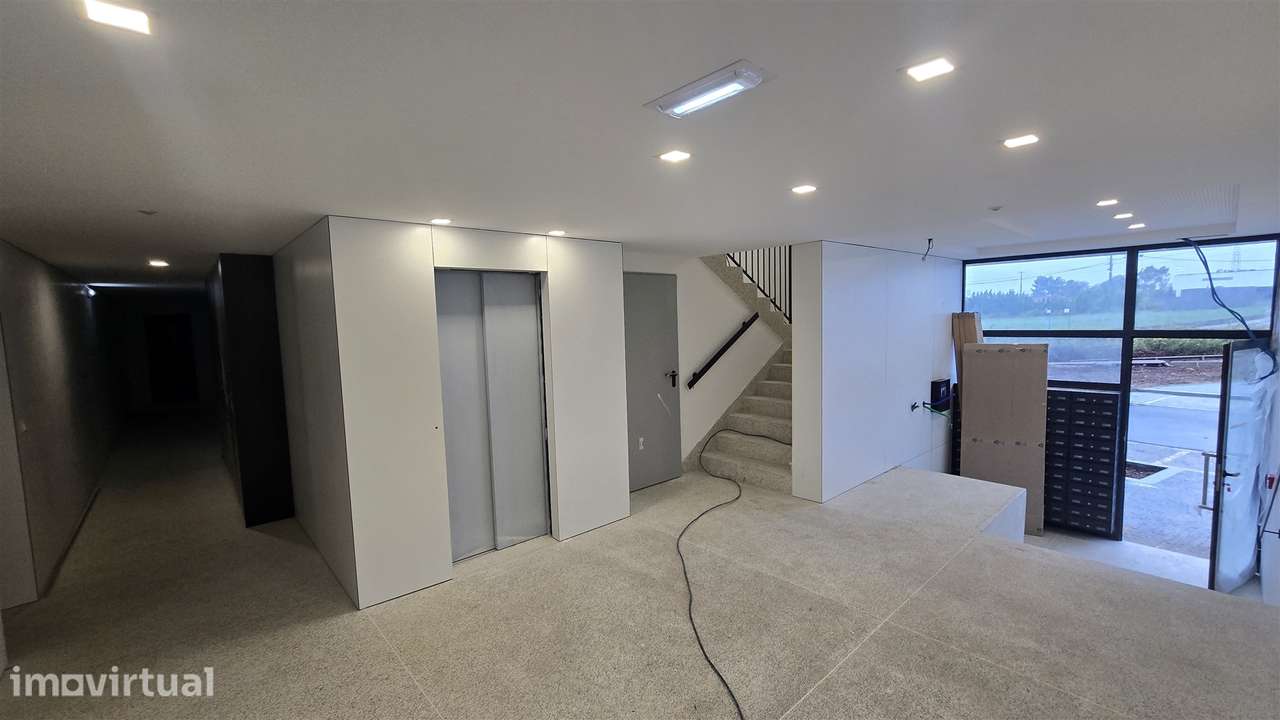 ARRENDAMENTO - Apartamento T1 NOVO na Póvoa de Varzim - Grande imagem: 3/13