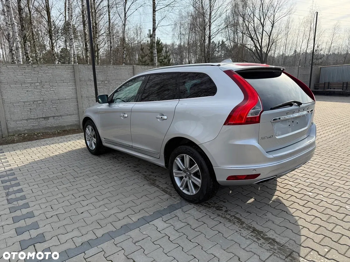 Volvo XC 60 T5 Drive-E Momentum - 6