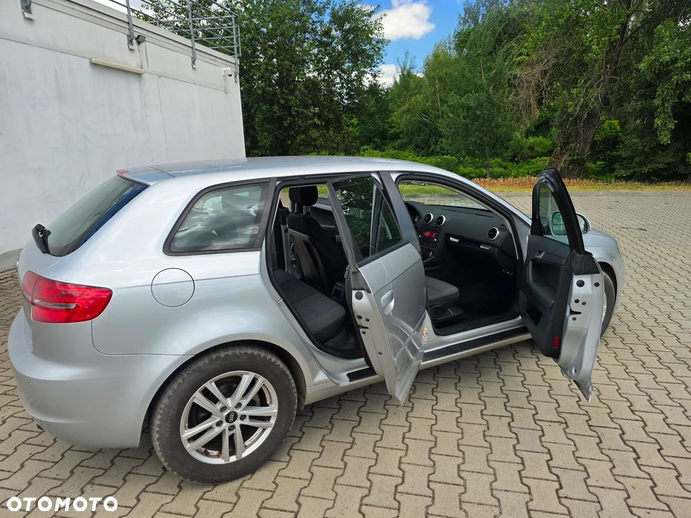 Audi A3 Sportback - 9