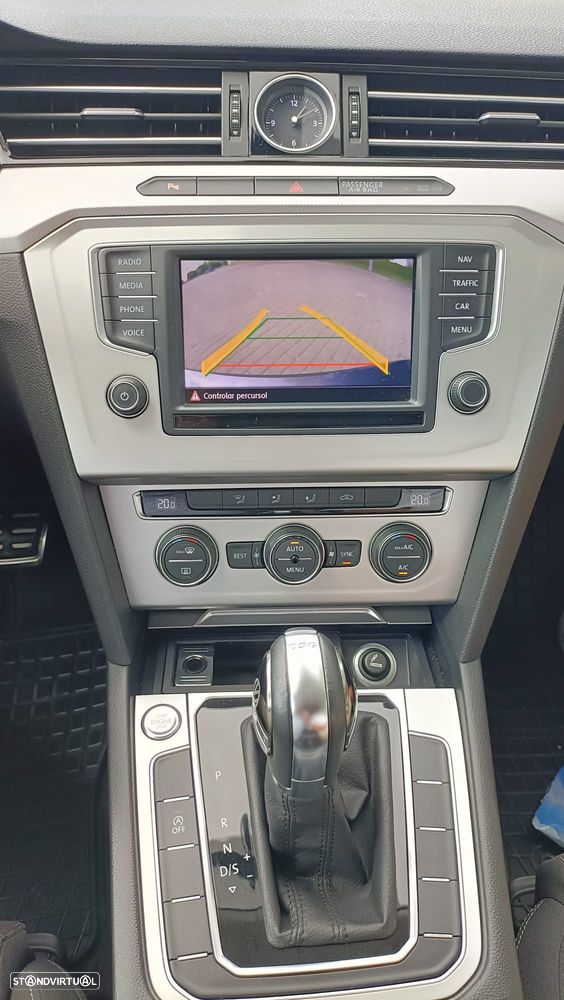 VW Passat Variant 1.6 TDI Confortline DSG - 13