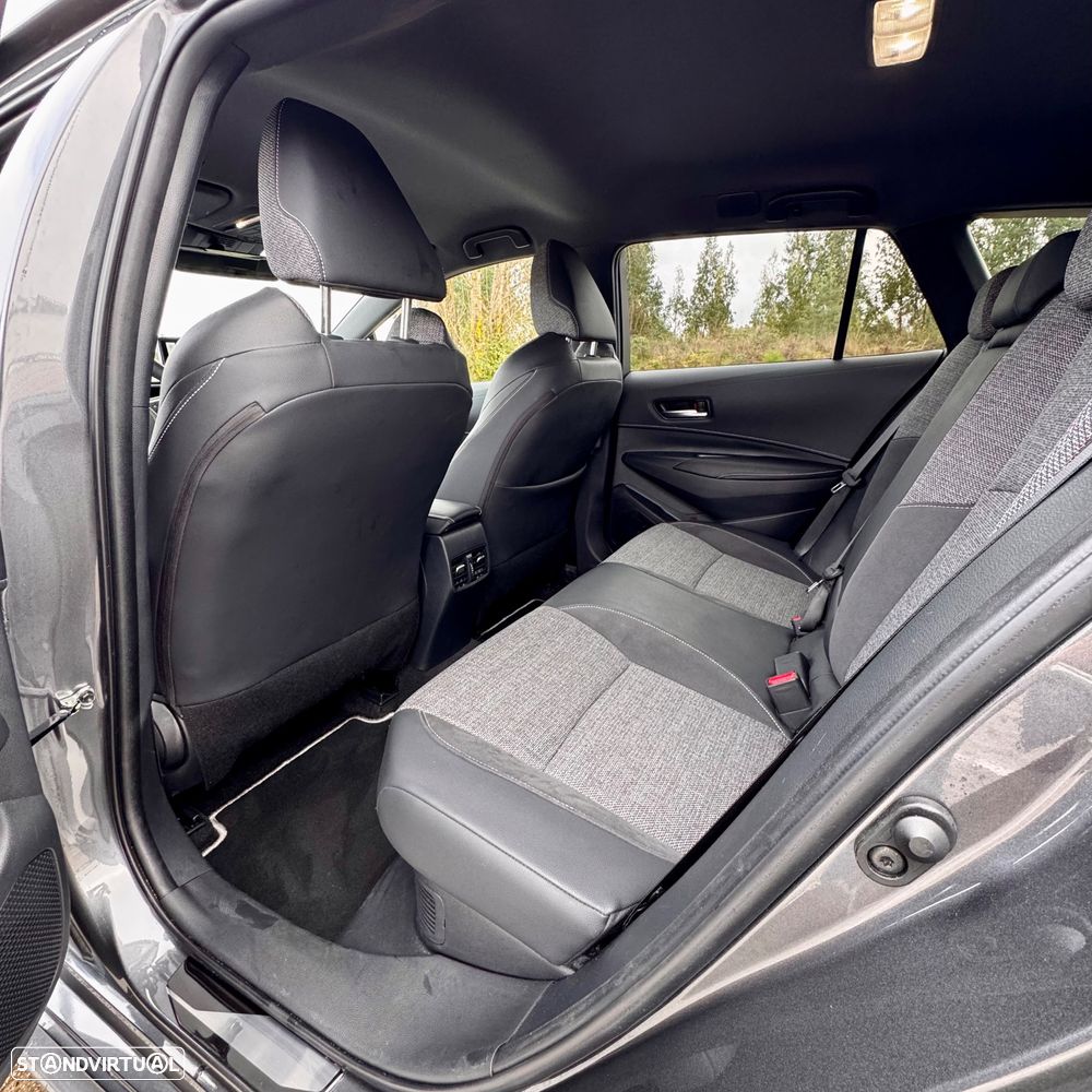 Toyota Corolla 1.8 Hybrid Exclusive - 25