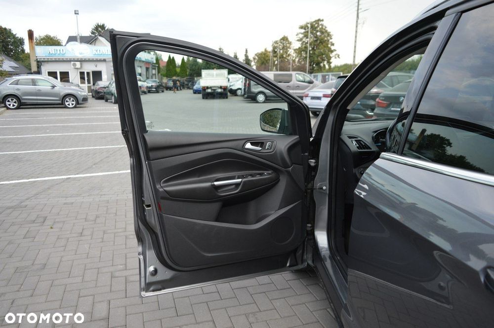 Ford Kuga - 35