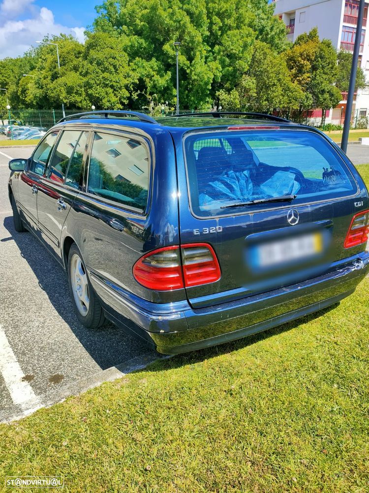 Mercedes-Benz E 320 CDi Avantgarde - 4