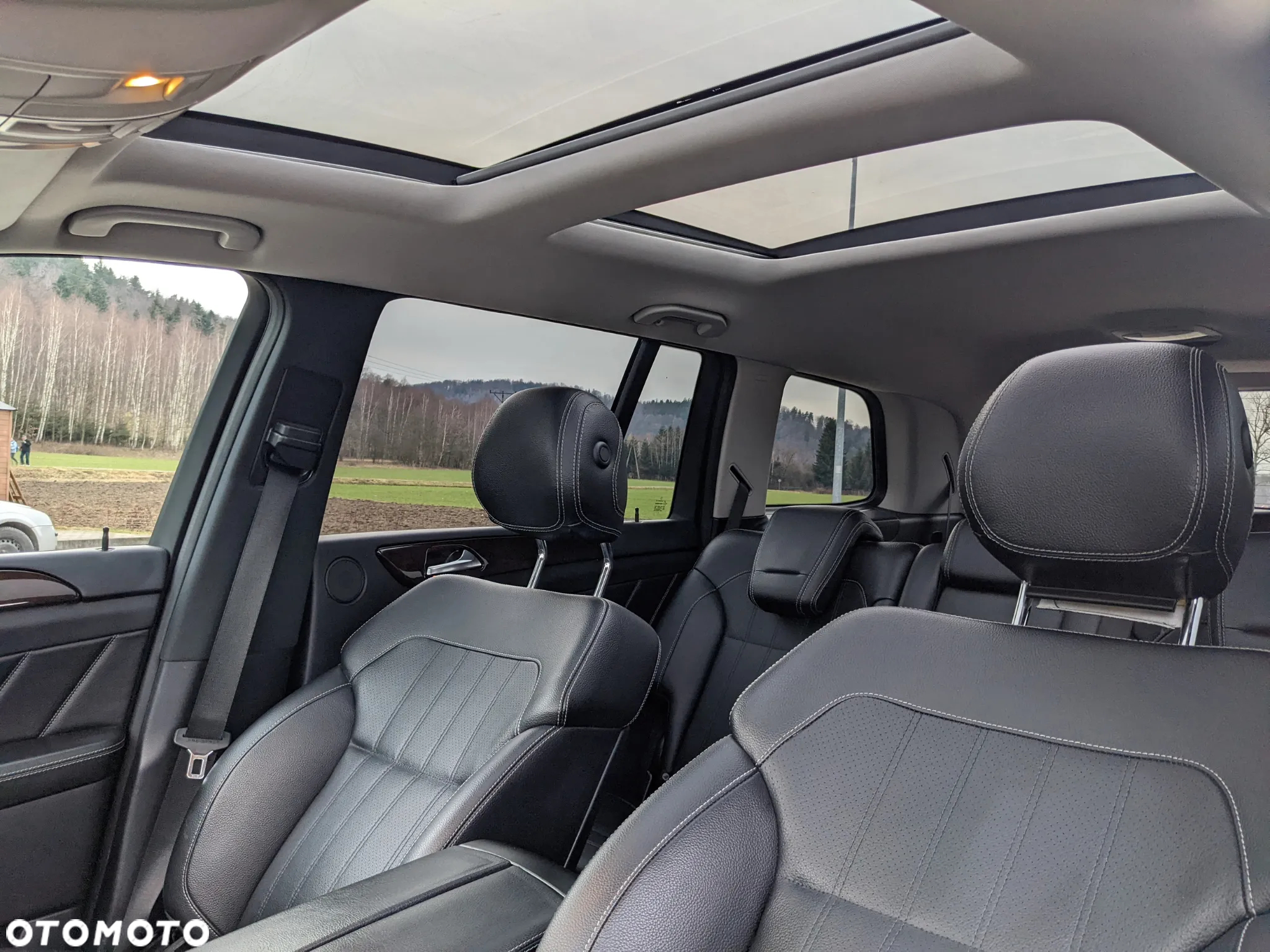 Mercedes-Benz GL 400 4Matic 7G-TRONIC - 12