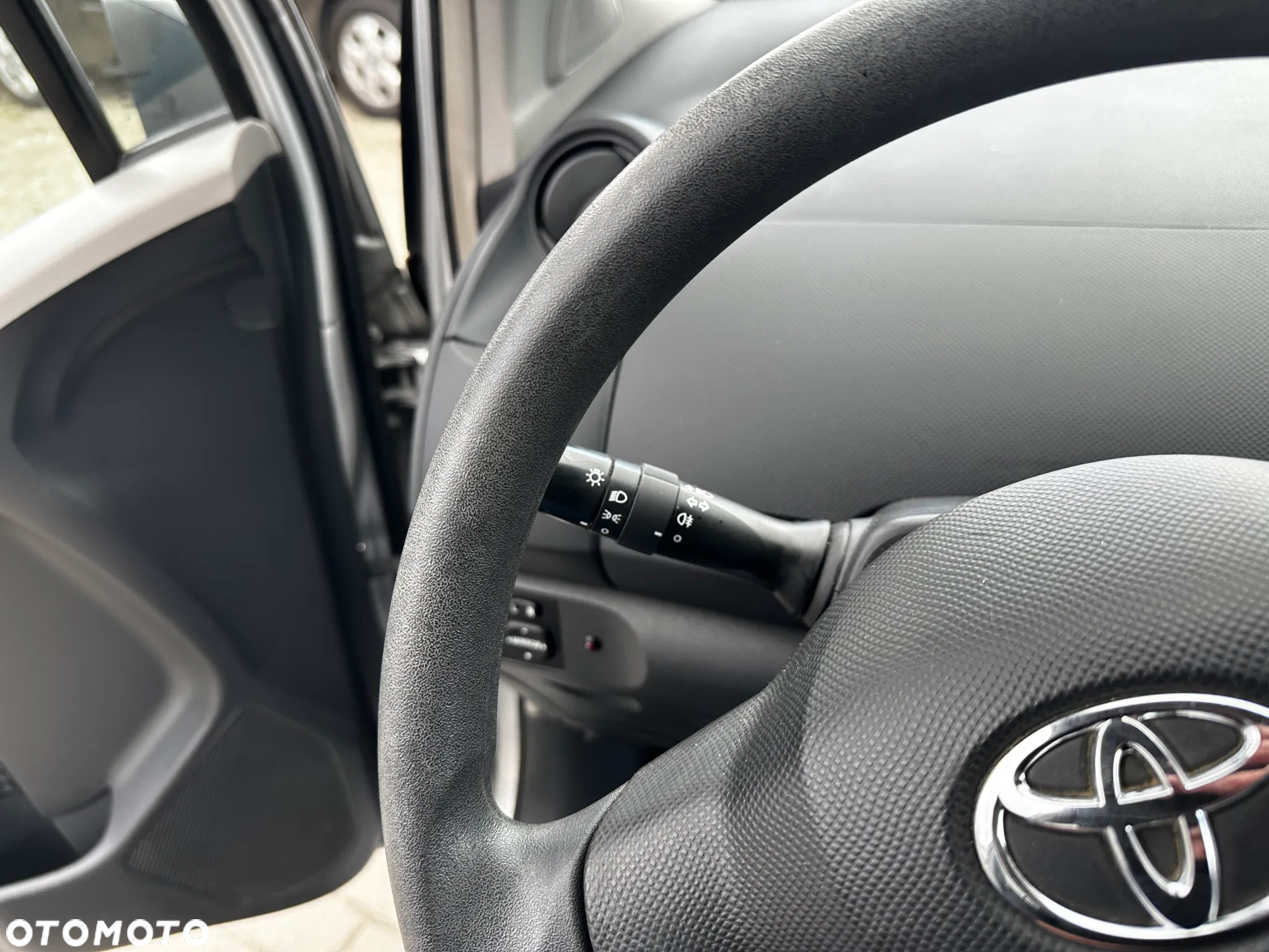 Toyota Yaris - 9