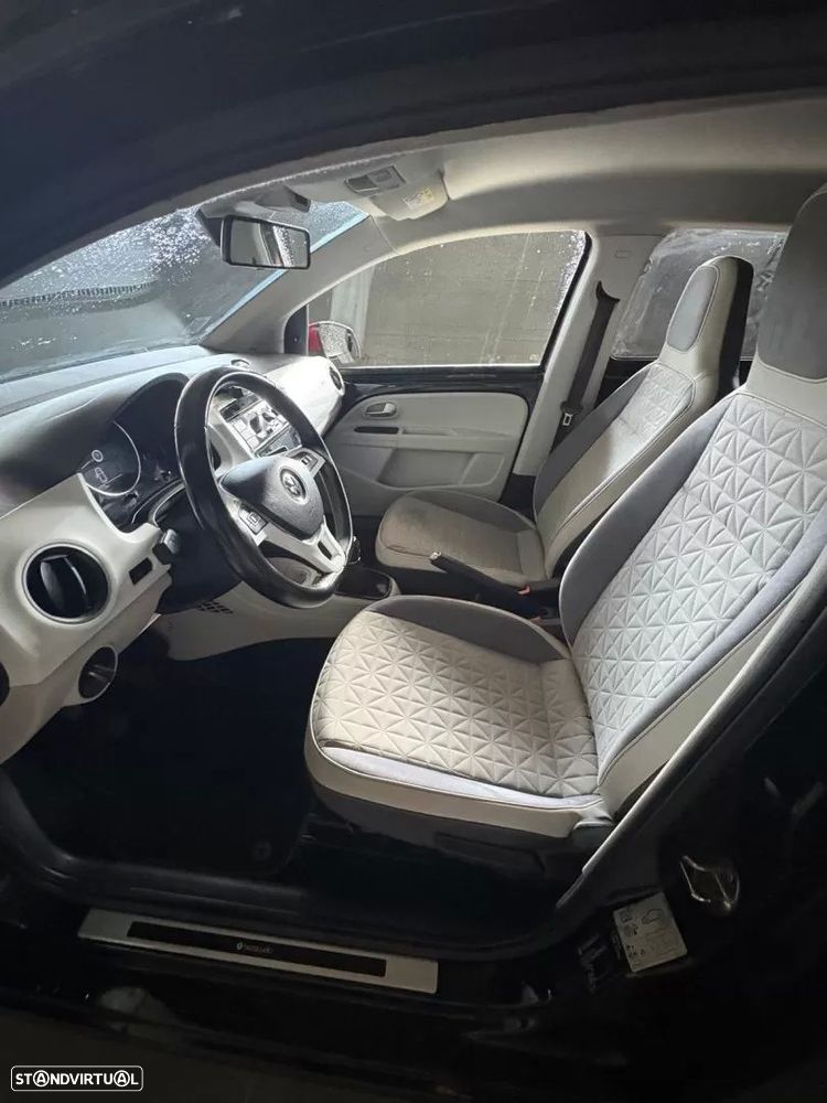 VW Up! 1.0 Move Beats - 7