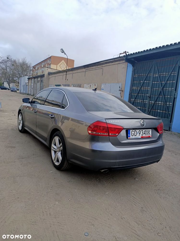 Volkswagen Passat 3.6 V6 4Mot Highline DSG - 2