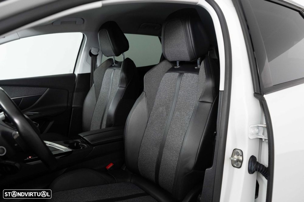 Peugeot 3008 1.2 PureTech Allure - 8