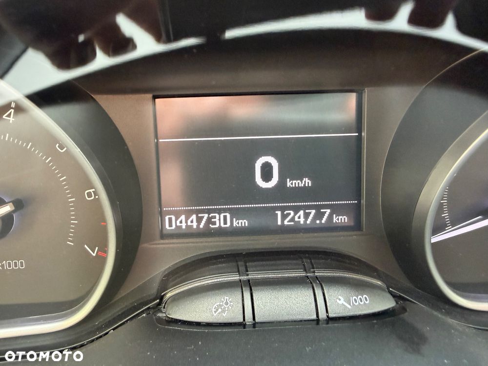 Peugeot 208 1.2 PureTech Allure S&S - 13