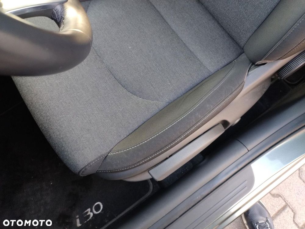 Hyundai i30 - 12