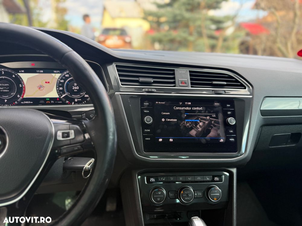 Volkswagen Tiguan 2.0 TDI 4Mot DSG Comfortline - 9