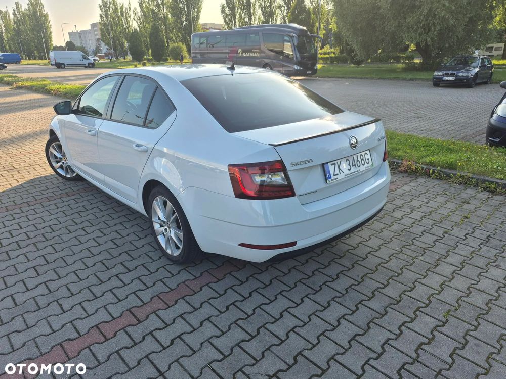 Skoda Octavia 1.5 TSI ACT Style DSG - 2