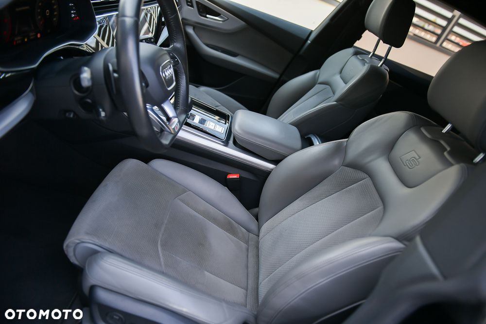 Audi Q8 - 29