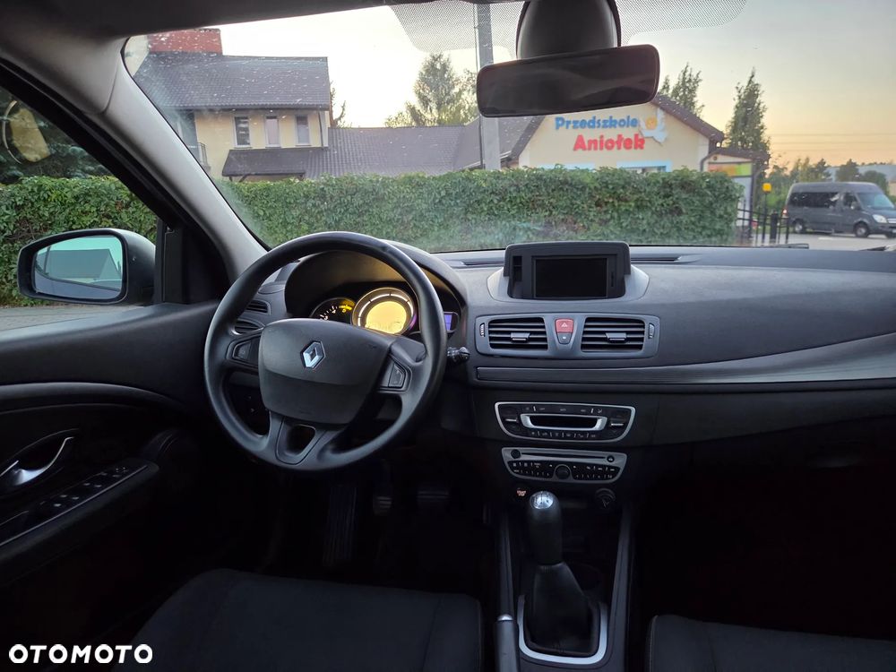 Renault Megane 1.5 dCi Privilege - 9