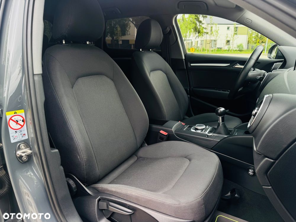 Audi A3 Sportback 30 TDI Edition One - 34