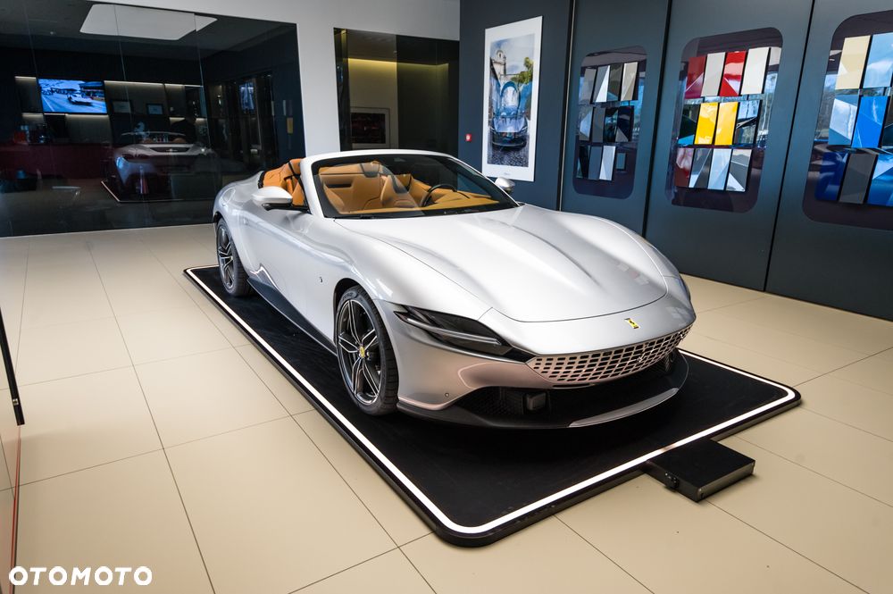 Ferrari Roma Spider - 14