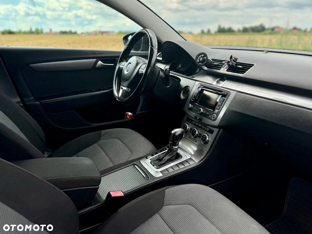 Volkswagen Passat 2.0 TDI Highline DSG - 6