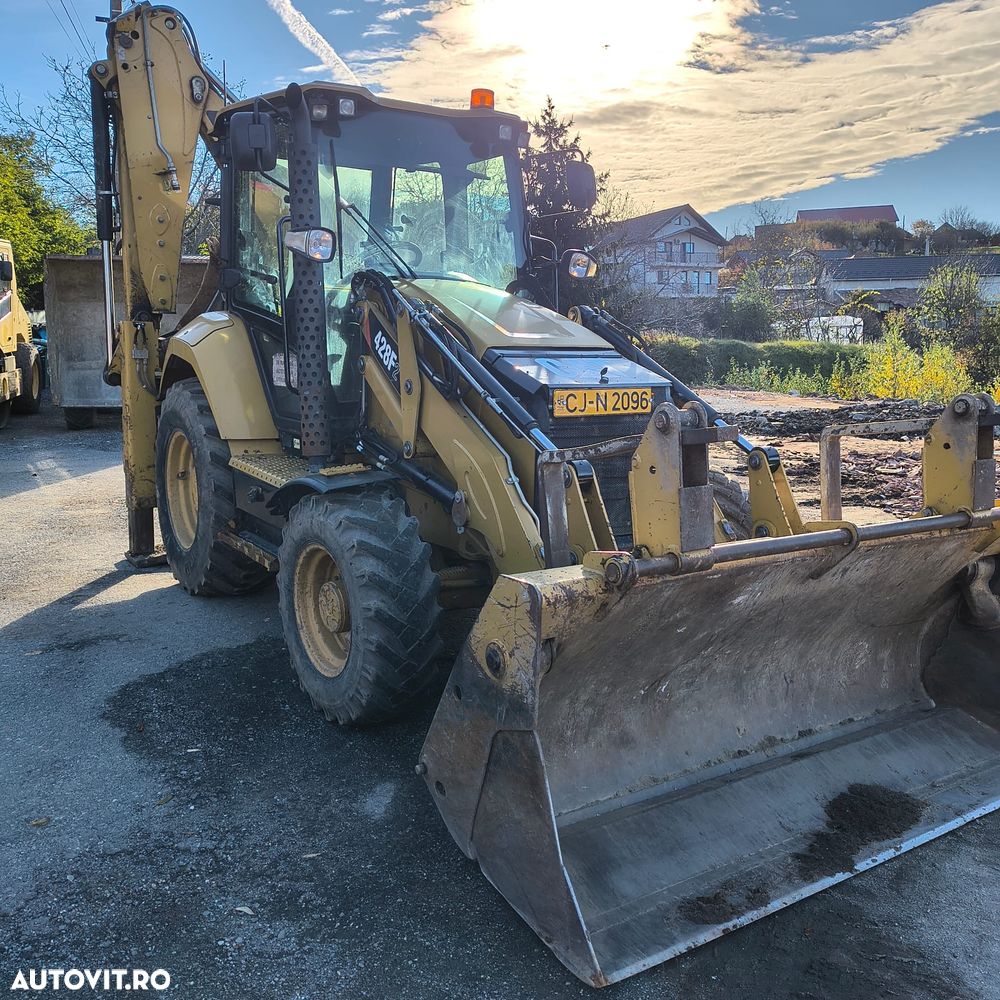 Cat 428F - 3