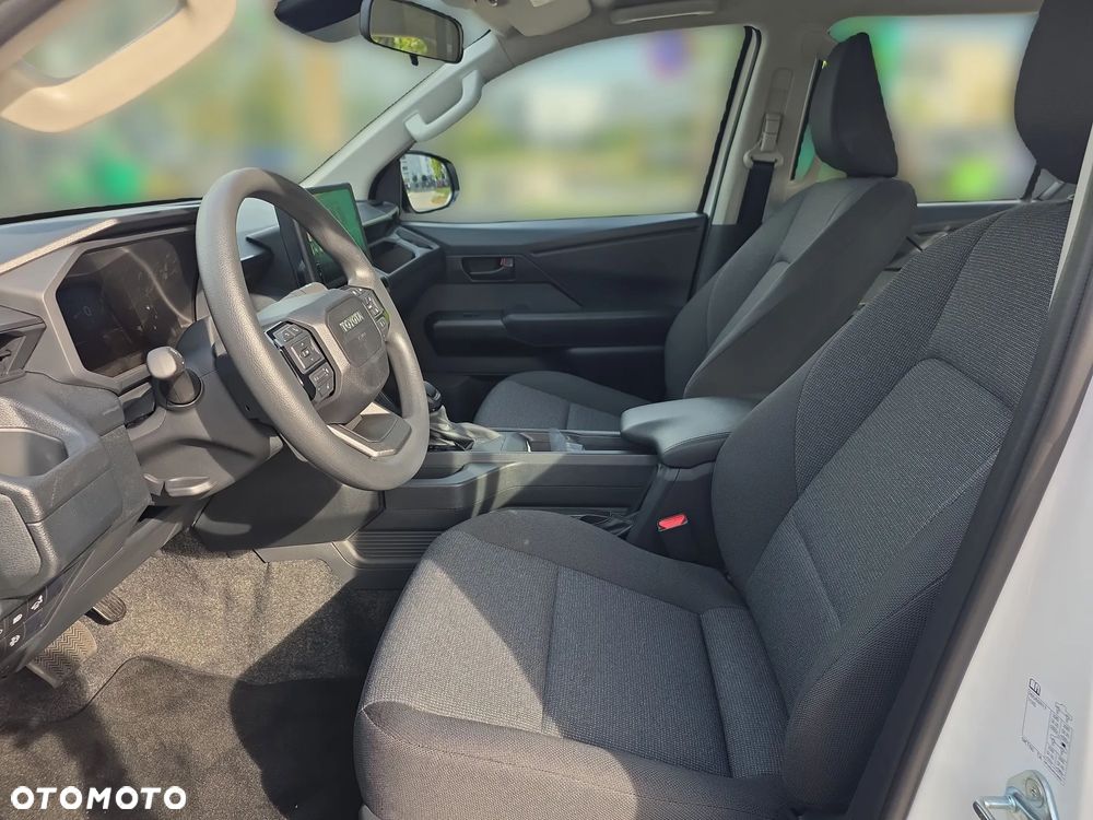 Toyota HILUX - 18