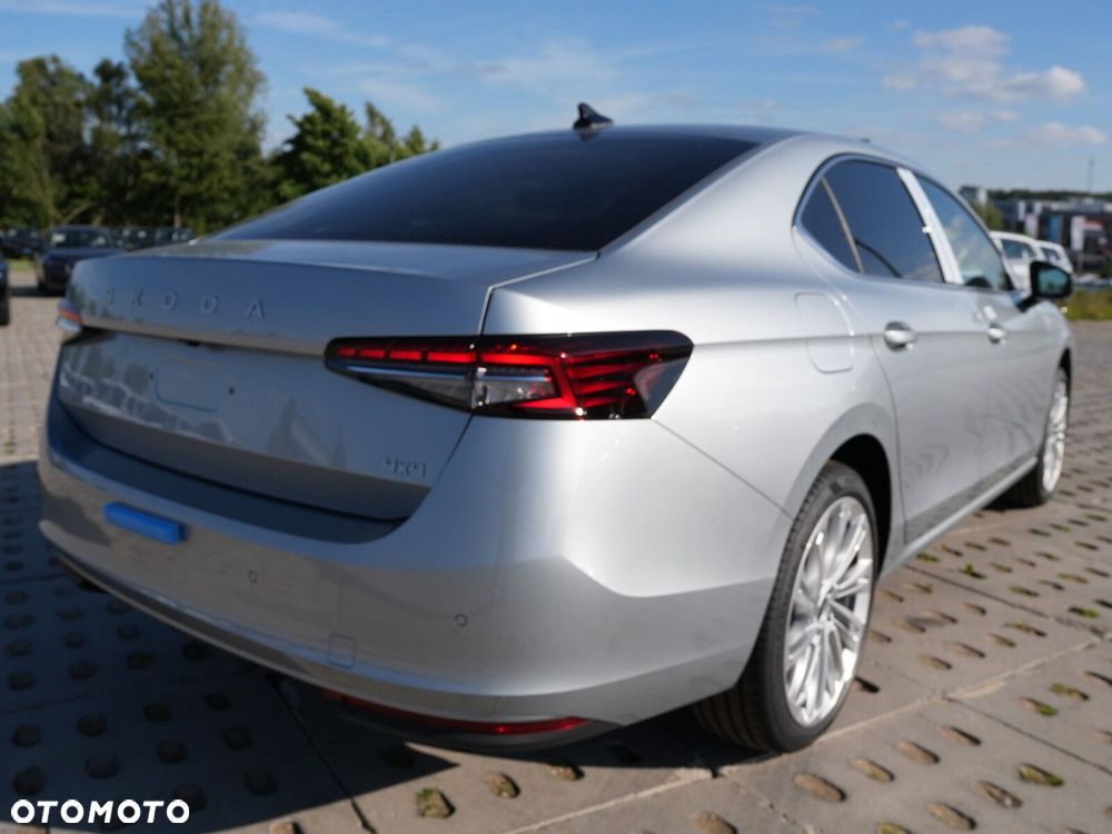 Skoda Superb 2.0 TDI SCR 4x4 L&K DSG - 15
