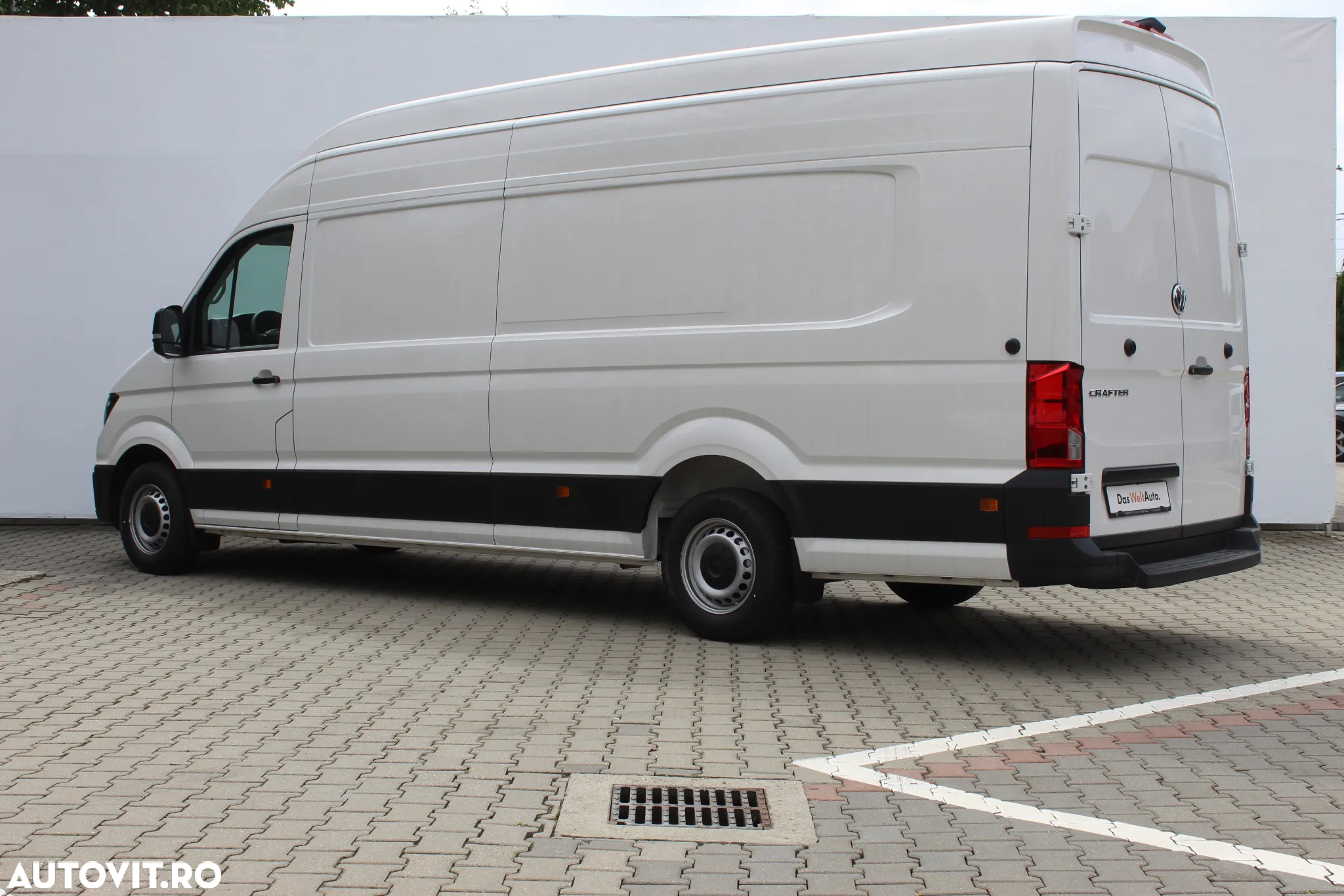 Volkswagen Crafter 3.5 Furgon L5H4 FWD 130kW AG8 - 3