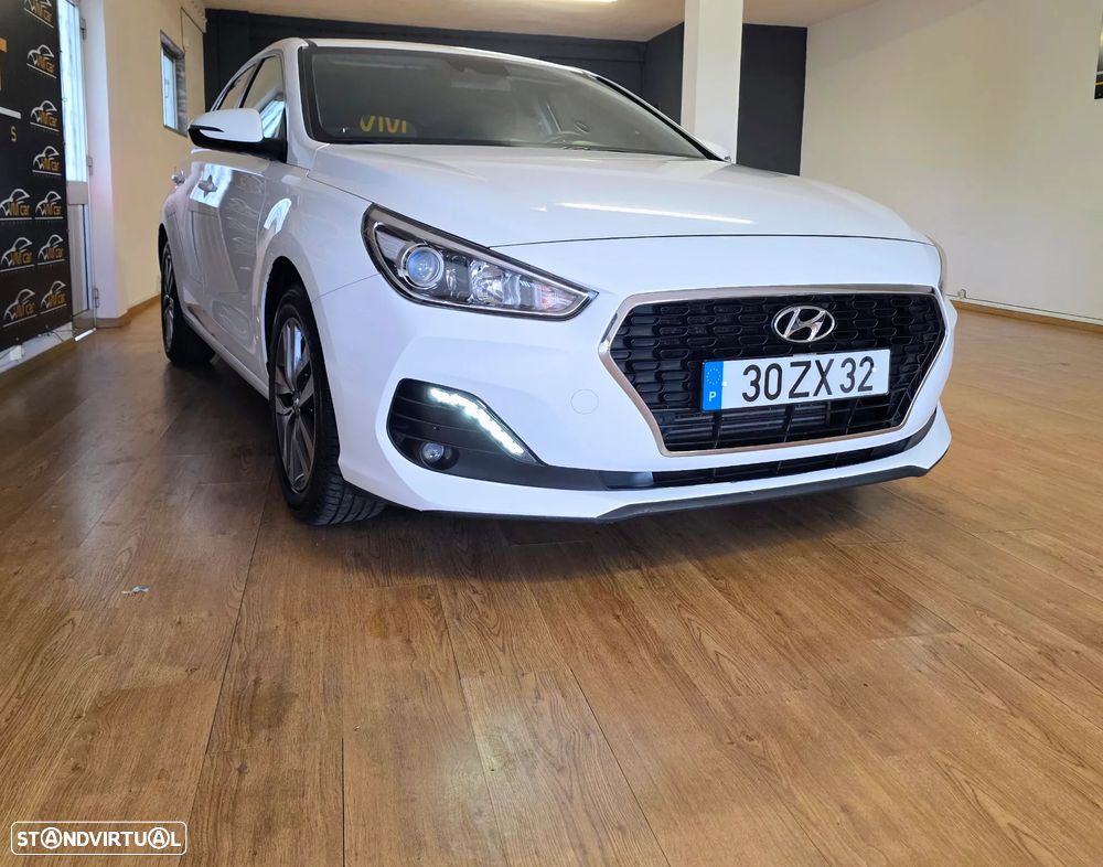 Hyundai i30 1.6 CRDI STyle+Navi - 7