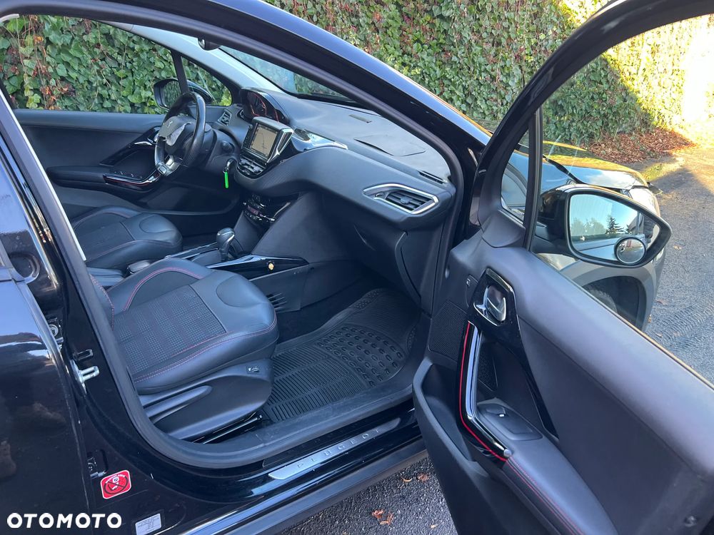 Peugeot 2008 PureTech 110 Stop&Start EAT6 GT-Line Edition - 27