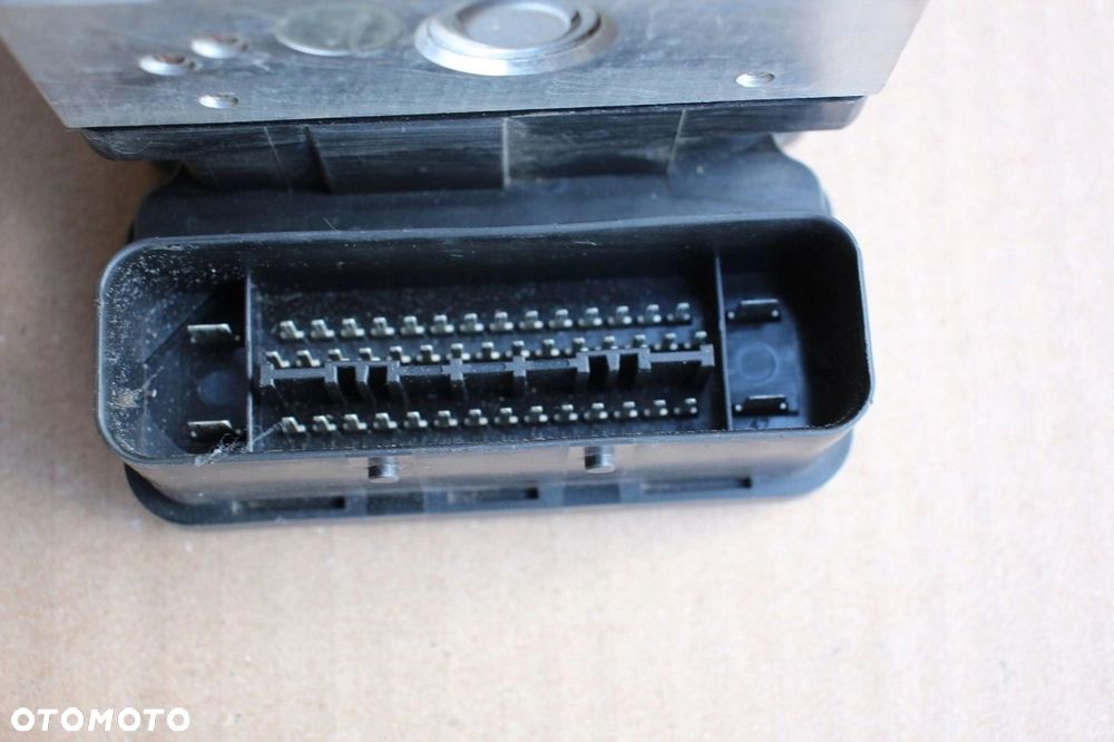 Pompa ABS DSC BMW e90 e91 e92 e93 e81 e87 6770676 6770677 - 6