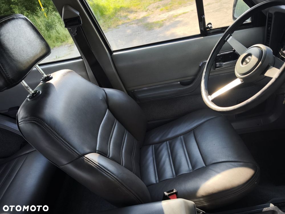 Jeep Cherokee 4.0 Limited - 9