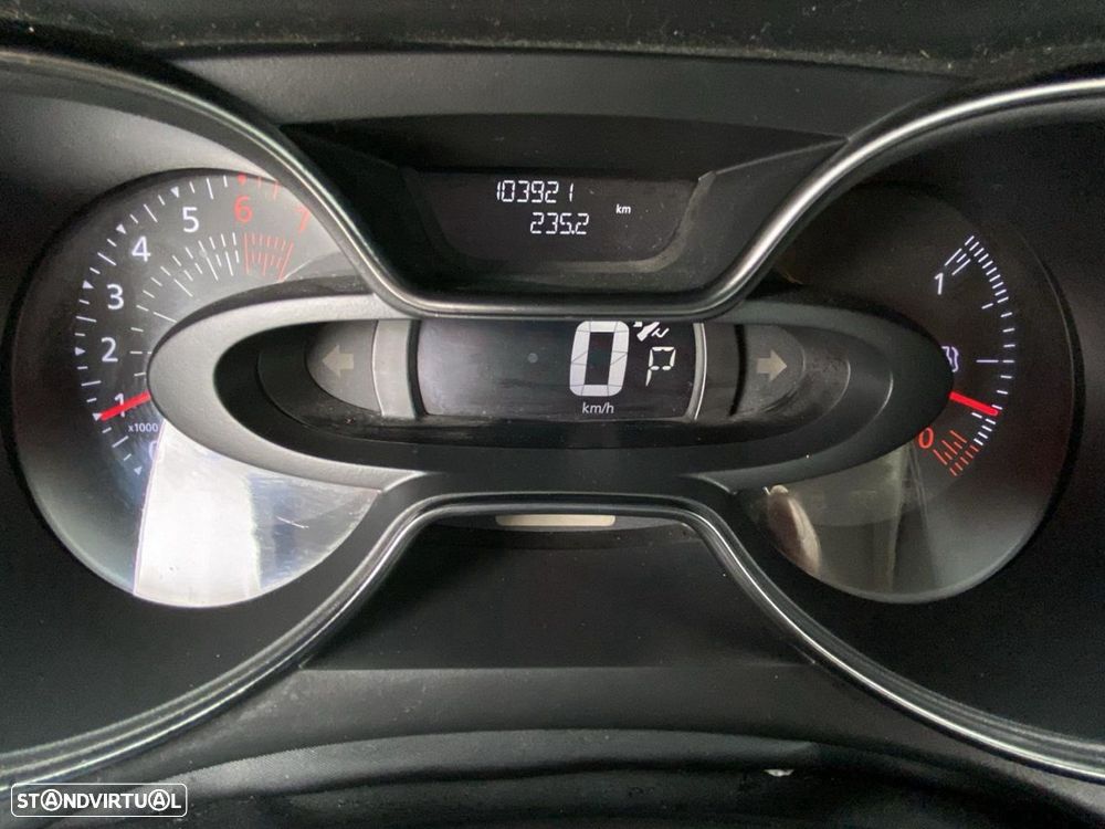 Renault Captur 1.2 TCe Exclusive EDC - 18