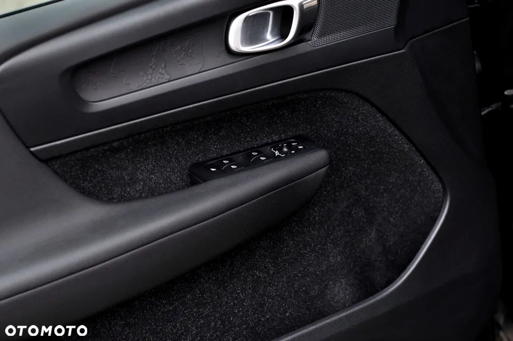 Volvo XC 40 T3 Momentum Pro - 20