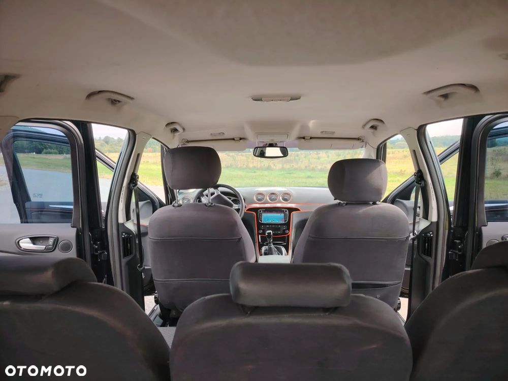Ford S-Max - 7
