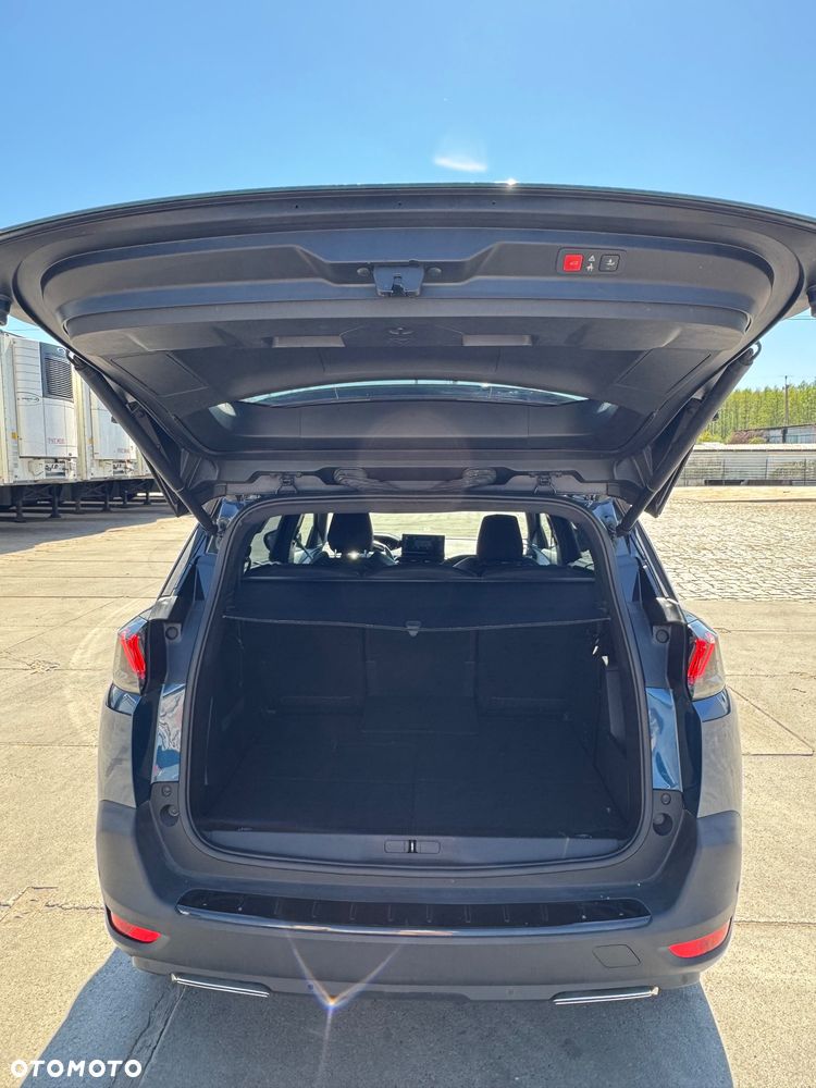 Peugeot 5008 - 6