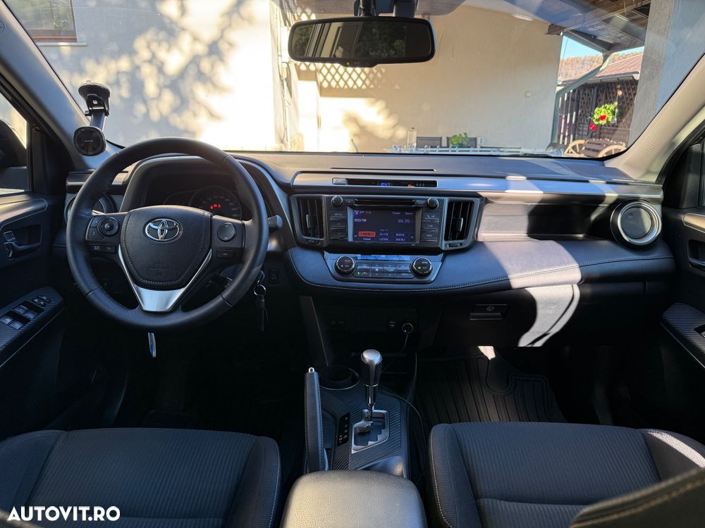 Toyota RAV4 2.2 D-4CAT 4WD Aut Executive - 8