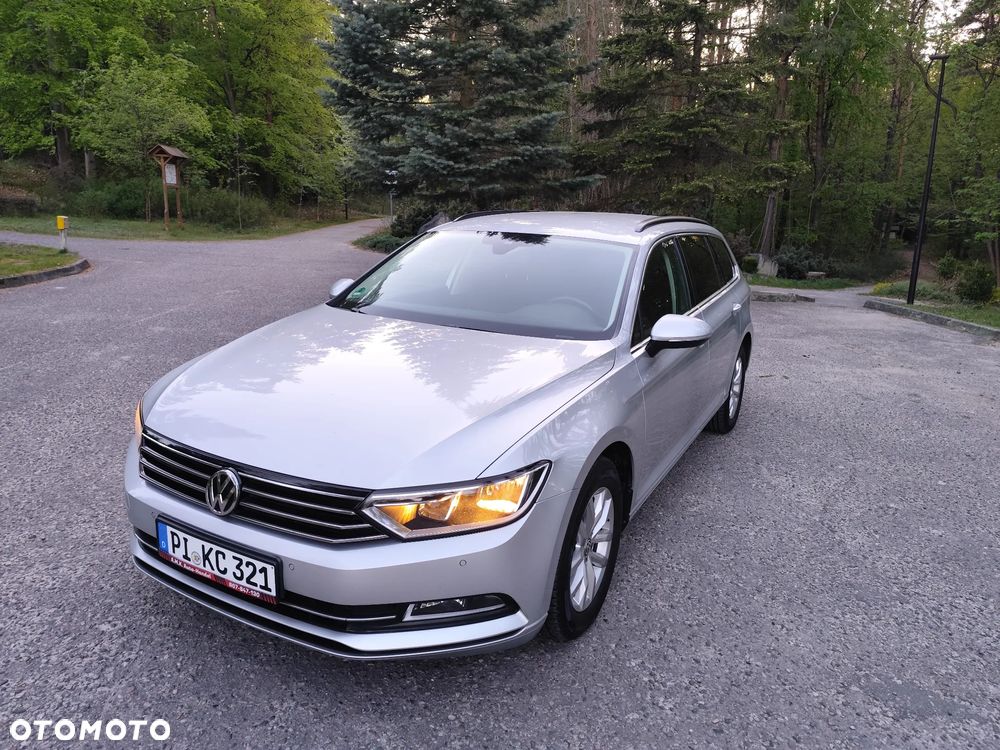 Volkswagen Passat 2.0 TDI (BlueMotion Technology) DSG Comfortline - 25