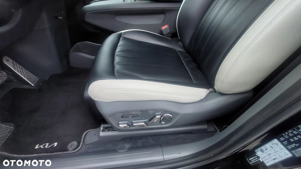 Kia EV9 99.8kWh GT-Line AWD - 17