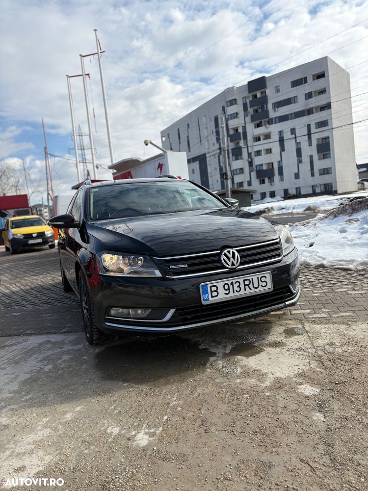 Volkswagen Passat - 1