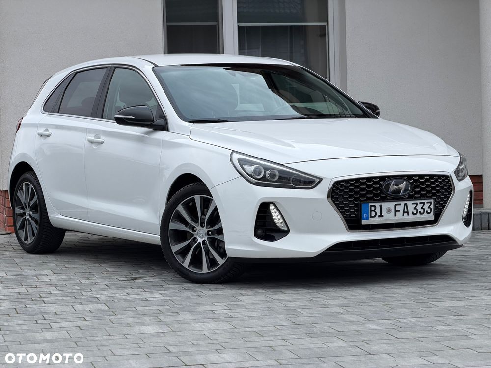 Hyundai i30 1.6 CRDi Fifa World Cup Edition - 8