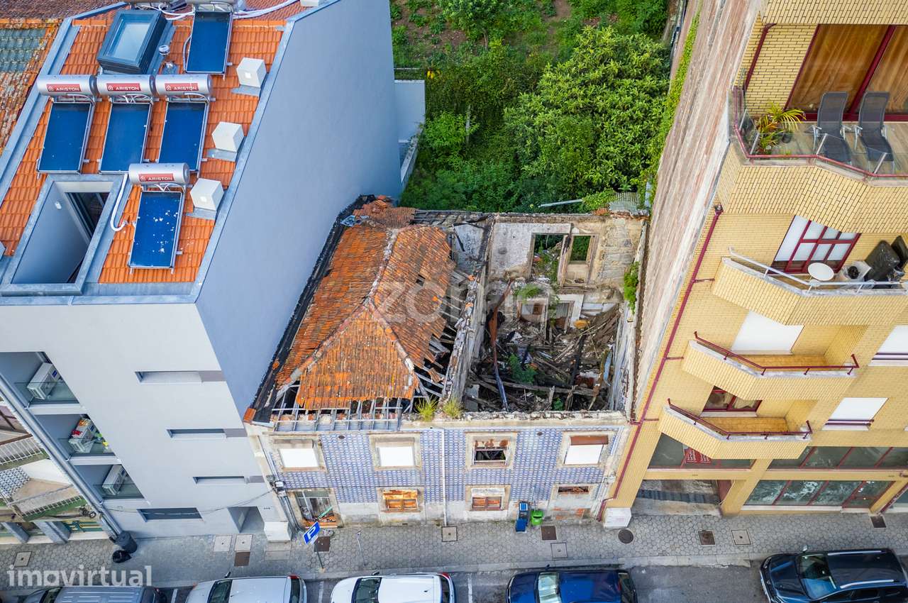 Ruínas - 2 Moradias em Vila Nova de Gaia - Grande imagem: 2/29