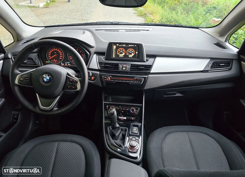 BMW 218 Active Tourer d Sport Line - 6