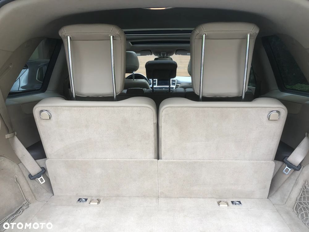 Mercedes-Benz GL 400 4Matic 7G-TRONIC - 33