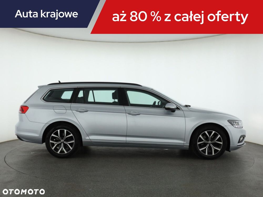 Volkswagen Passat Variant - 8